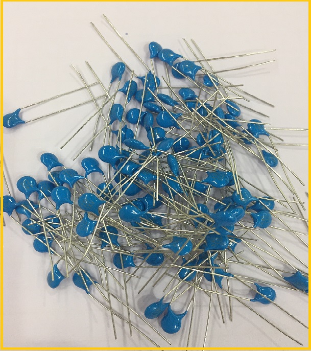 藍(lán)色瓷片電容 藍(lán)色瓷片電容