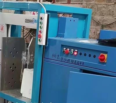 全自動(dòng)側(cè)捆打包機(jī) 全自動(dòng)側(cè)捆打包機(jī)